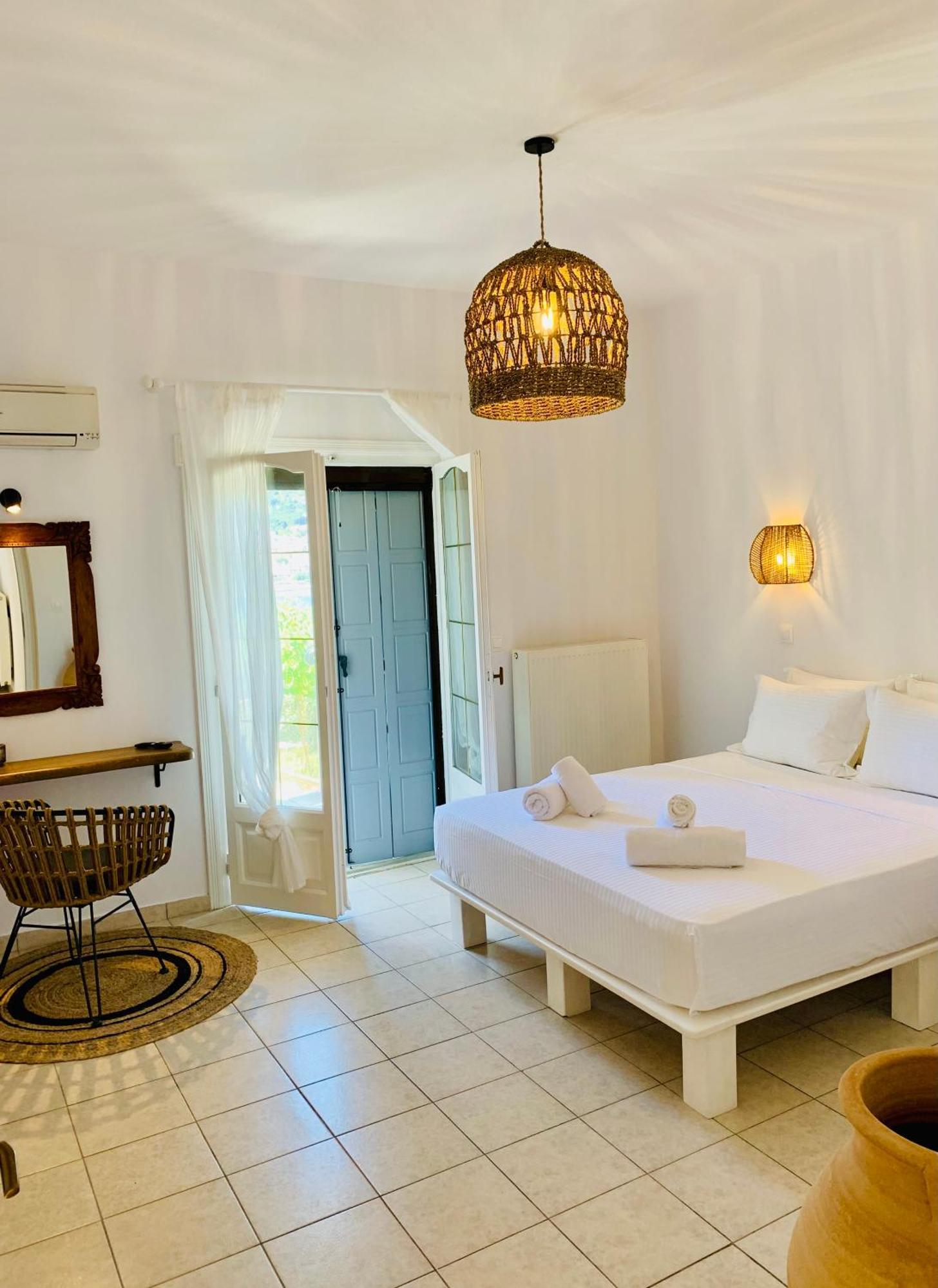 Ourania Studios & Apartments سكوبيلوس تاون المظهر الخارجي الصورة